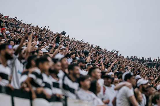 Od Itaquera metra k stadionu jak Corintiani začínají den během
